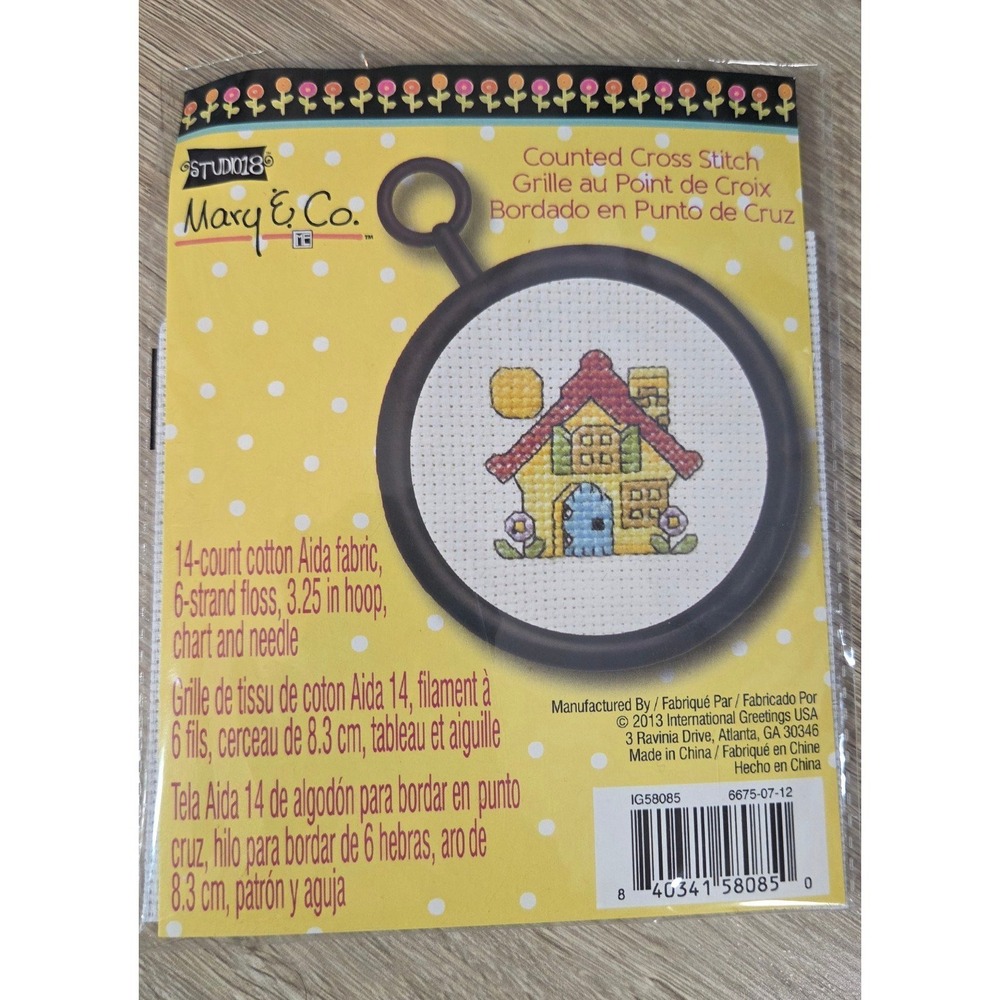 Studio 8 Mary&Co. Little House Cross Stitch Kit